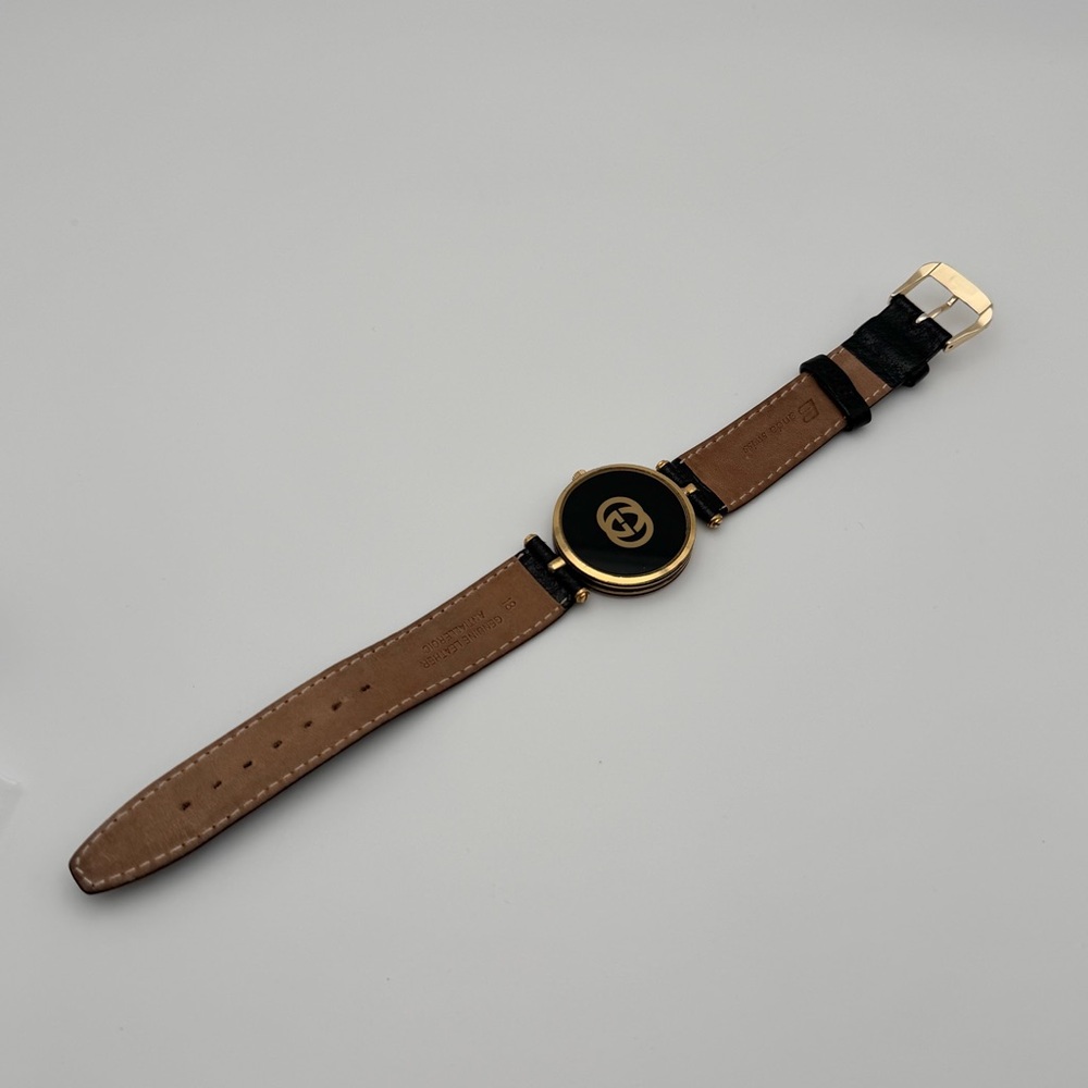 GUCCI VINTAGE BLACK DIAL GOLD-TONE QUARTZ WATCH – 30MM - Picture 10 of 11